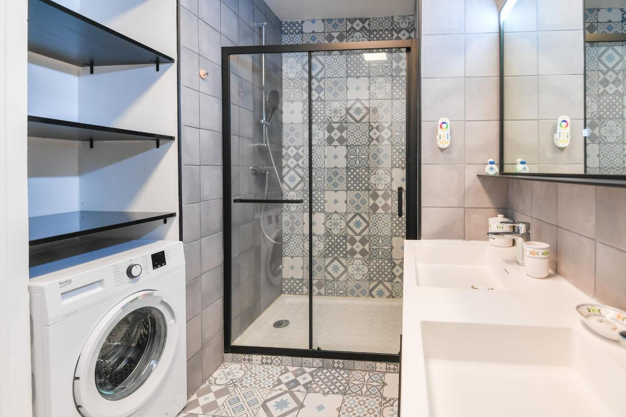 Nice Apartment With Balcony Very Close To The City Center 阿讷西 外观 照片